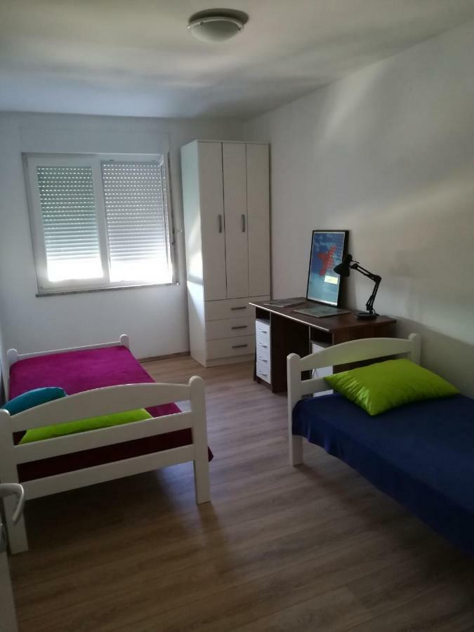 Apartman Tonika Pula Bagian luar foto