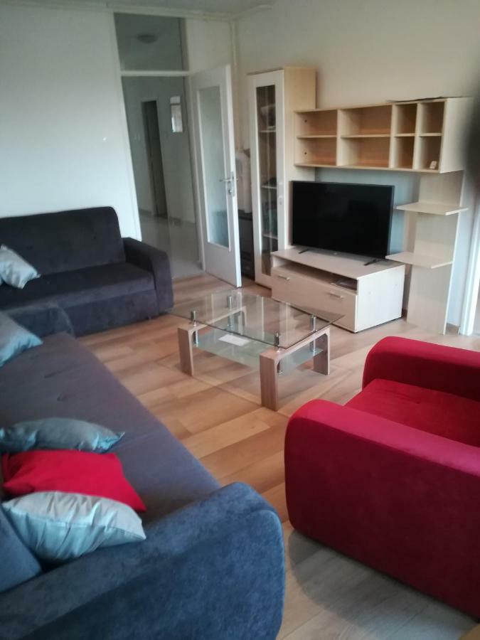 Apartman Tonika Pula Bagian luar foto