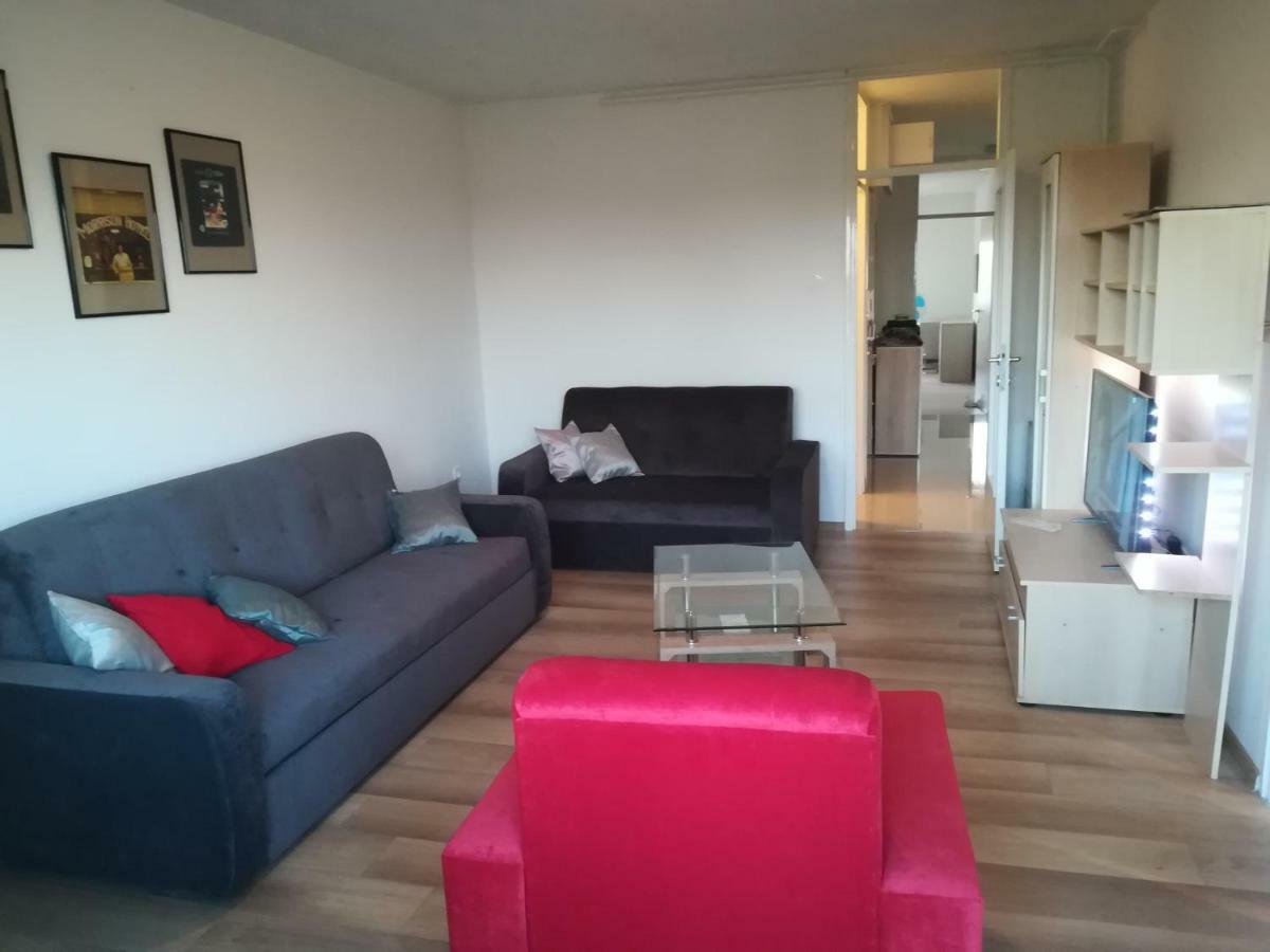 Apartman Tonika Pula Bagian luar foto